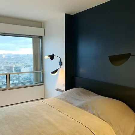 Rare 75m2 Parisian Apartment, Breathtaking Views! Apartment